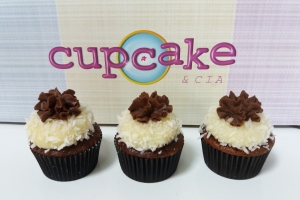 cupcake-minicupcake-prestigio-coco-com-chocolate-florianopolis-06